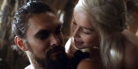 khalessi naked|Game Of Thrones Khaleesi Sex Scenes Porn Videos 